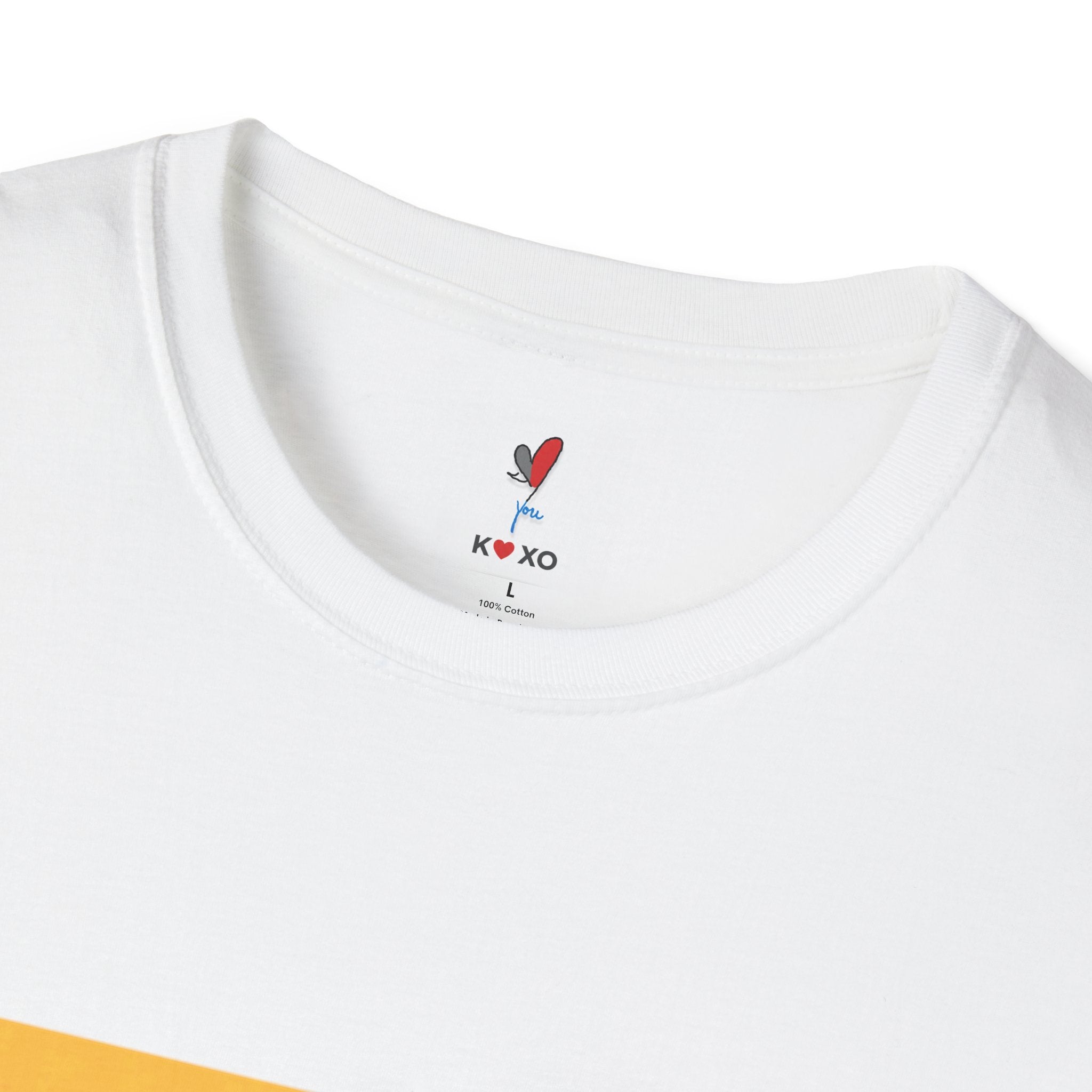 Kiss & Hugs Heart Graphic T-Shirt — K O XO Colorblock Design