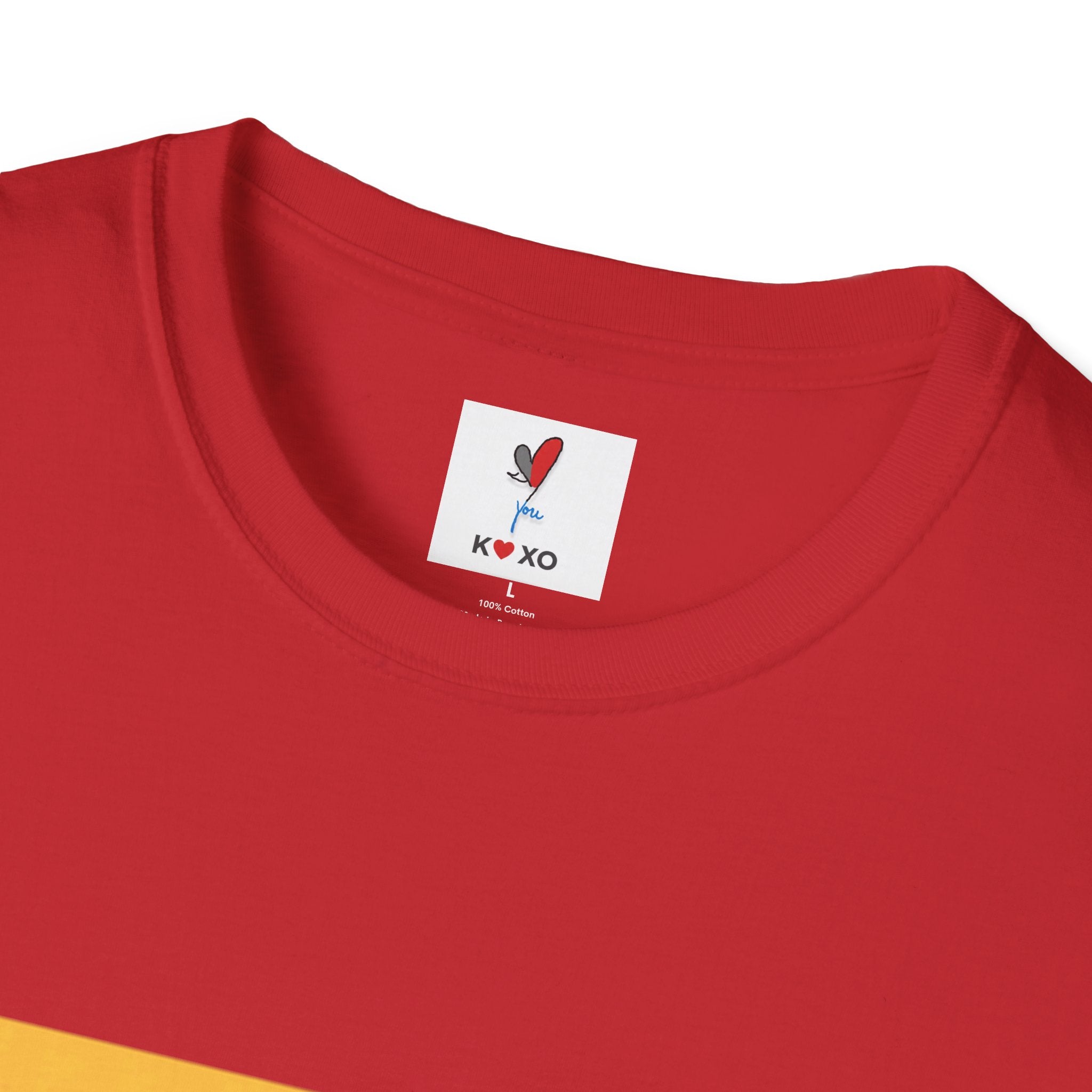 Kiss & Hugs Heart Graphic T-Shirt — K O XO Colorblock Design